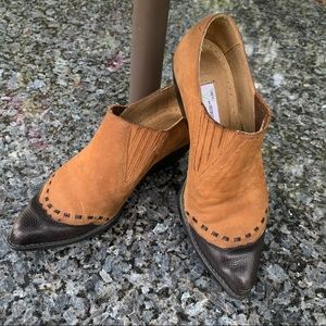 Vintage 1990’s Guess Booties Size 6.5